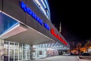 Hotel Front - Evening or Night